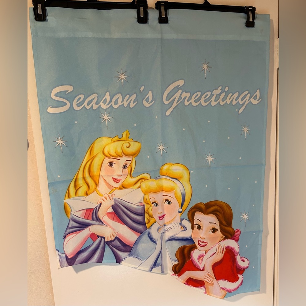 Disney Princess Season’s Greetings Christmas Holiday Flag, 28” x 35.5” EUC.
